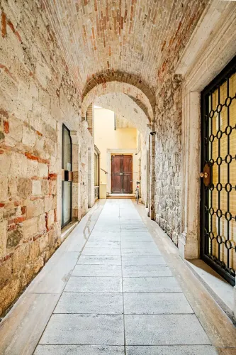 7c4b5157-edc8-4602-9f73-1fb8cb9ea7f0