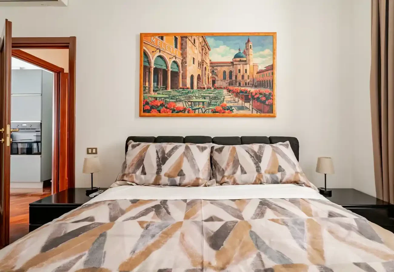 Camera accogliente di Casa Ascenzi nel centro di Ascoli Piceno